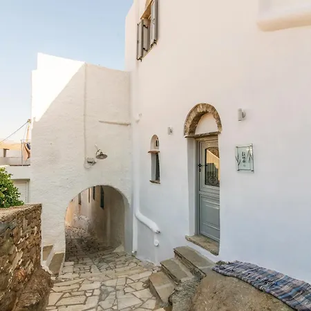 Livadi House Tinos Patitiri بيت للعطل Kato Klisma