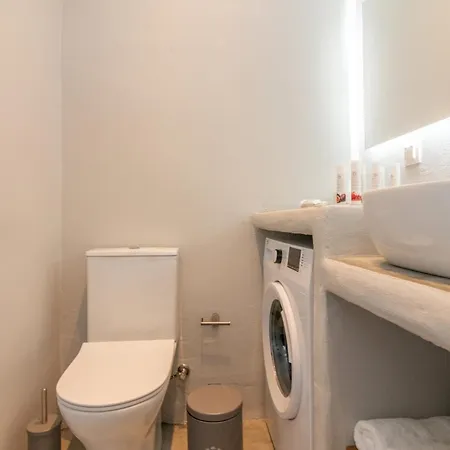 Livadi House Tinos Patitiri بيت للعطل