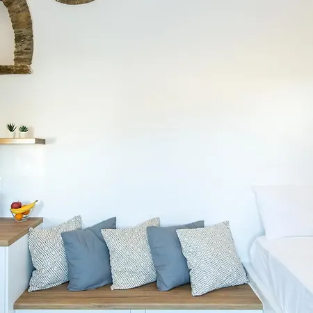 بيت للعطل Livadi House Tinos Patitiri